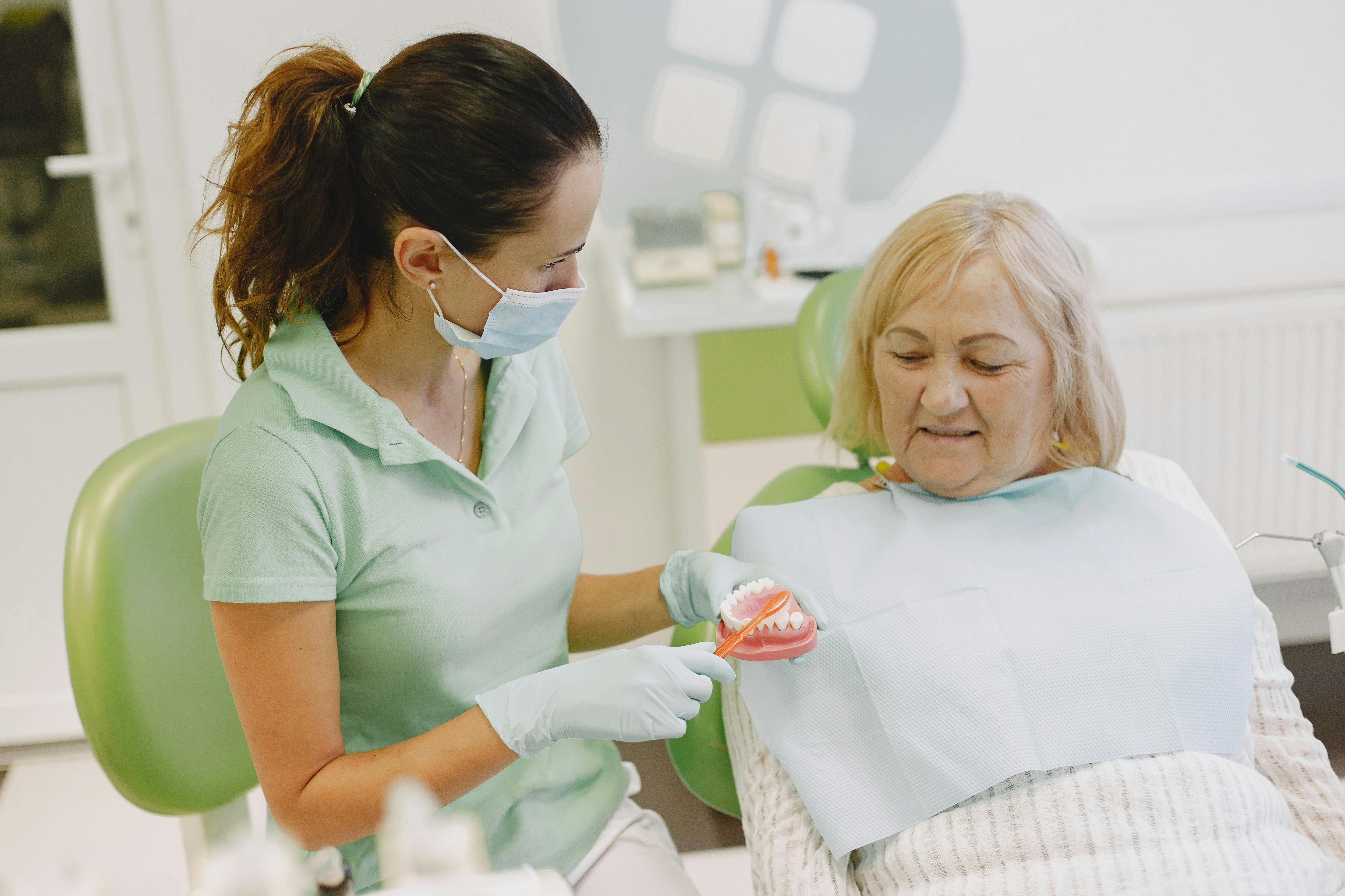 Dental Care: Managing Common Oral Health Problems for Calgary Seniors